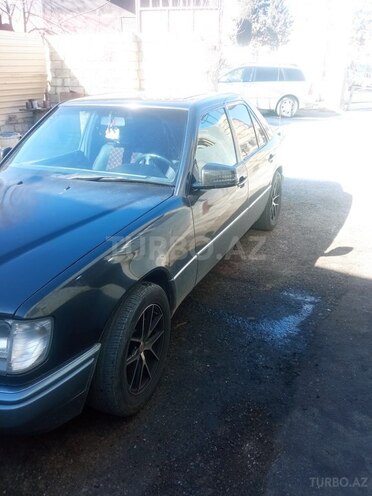 Mercedes E 300 1995, 400,586 km - 3.0 л - Bakı