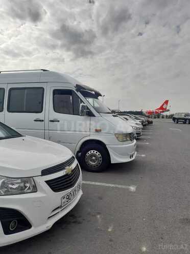 Mercedes Sprinter 313 1999, 335,398 km - 2.5 l - Salyan