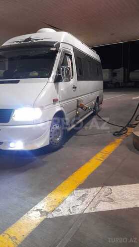 Mercedes Sprinter 313 1999, 335,398 km - 2.5 l - Salyan