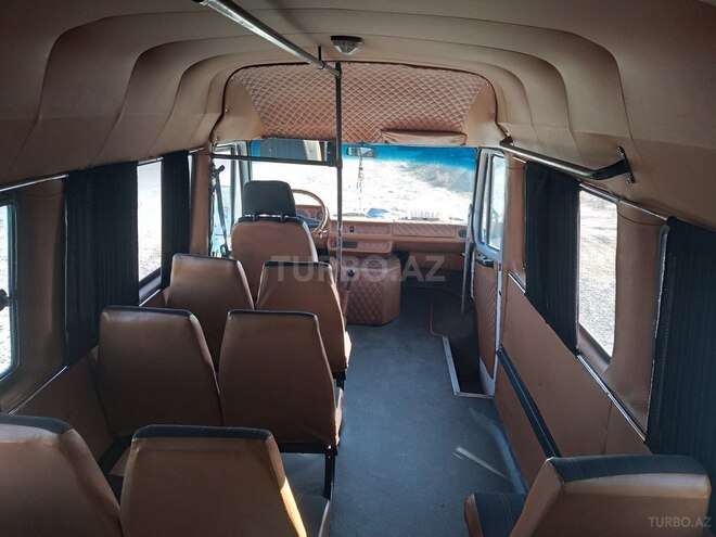 Mercedes 208 D 1992, 333,222 km - 2.3 l - Samux
