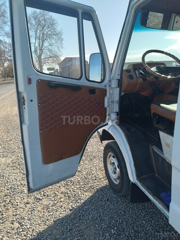 Mercedes 208 D 1992, 333,222 km - 2.3 l - Samux