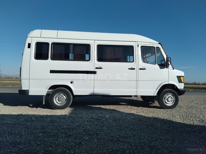 Mercedes 208 D 1992, 333,222 km - 2.3 l - Samux