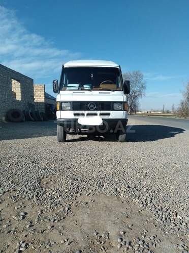 Mercedes 208 D 1992, 333,222 km - 2.3 l - Samux