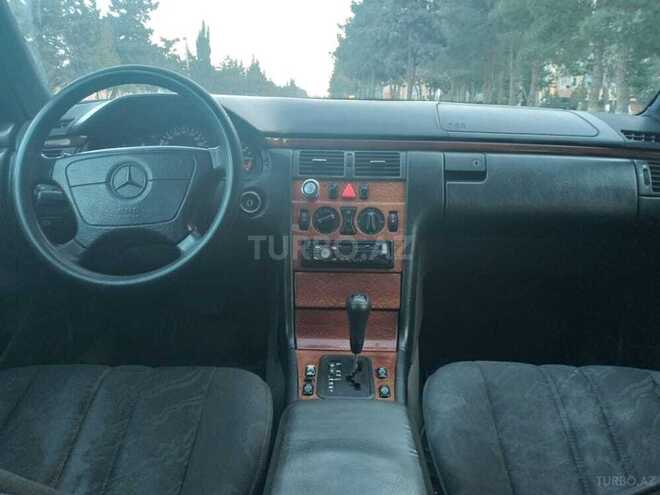 Mercedes E 230 1996, 150,000 km - 2.3 л - Sumqayıt