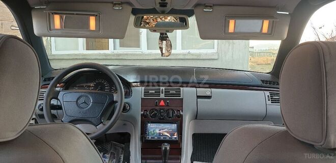 Mercedes E 200 1996, 325,680 km - 2.0 l - Lənkəran