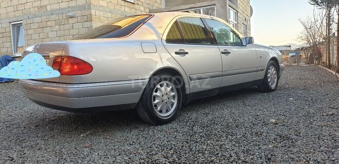 Mercedes E 200 1996, 325,680 km - 2.0 l - Lənkəran