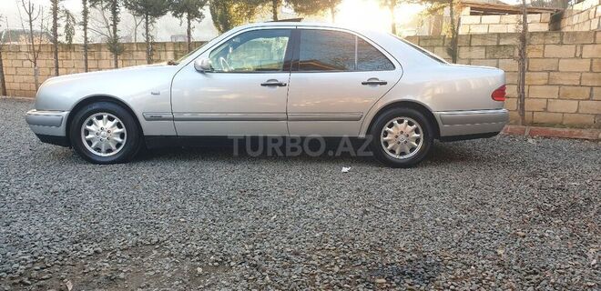 Mercedes E 200 1996, 325,680 km - 2.0 l - Lənkəran