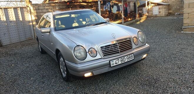 Mercedes E 200 1996, 325,680 km - 2.0 l - Lənkəran