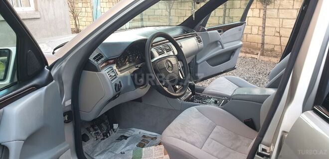 Mercedes E 200 1996, 325,680 km - 2.0 l - Lənkəran