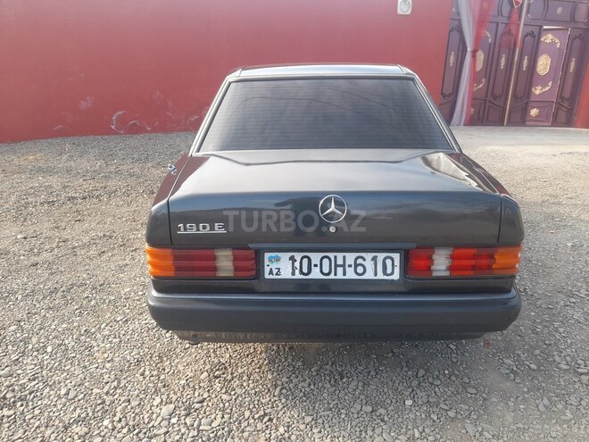 Mercedes 190 1991, 228,000 km - 2.0 л - Qazax