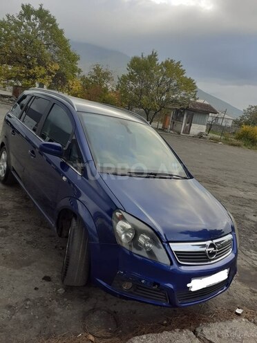 Opel Zafira 2007, 299,000 km - 2.2 l - Şəki