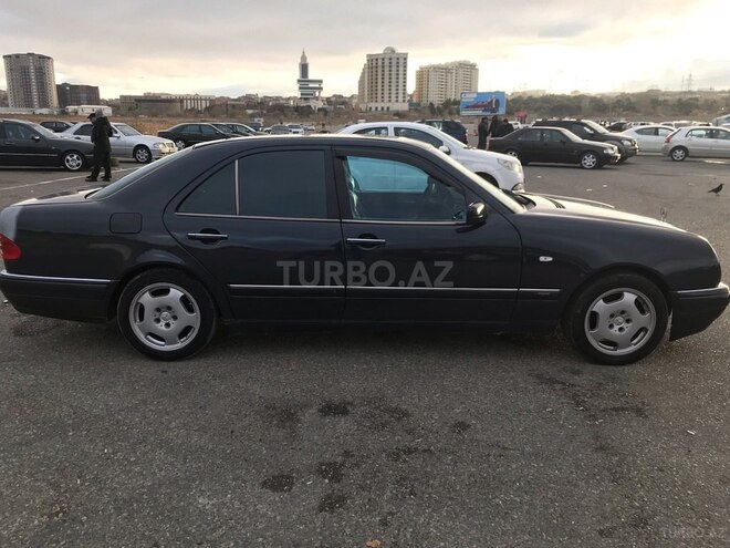 Mercedes E 230 1997, 400,000 km - 2.3 л - Bakı