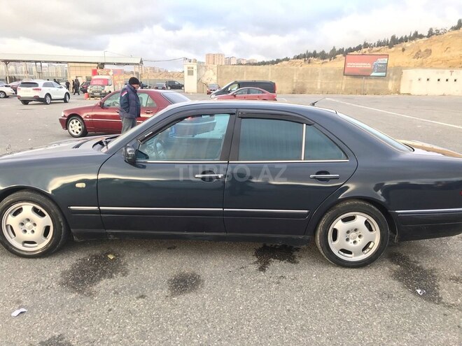 Mercedes E 230 1997, 400,000 km - 2.3 л - Bakı