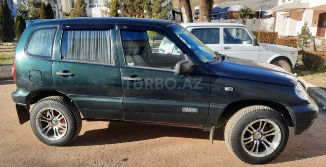 Chevrolet Niva 2005, 270,000 km - 1.7 л - Yardımlı