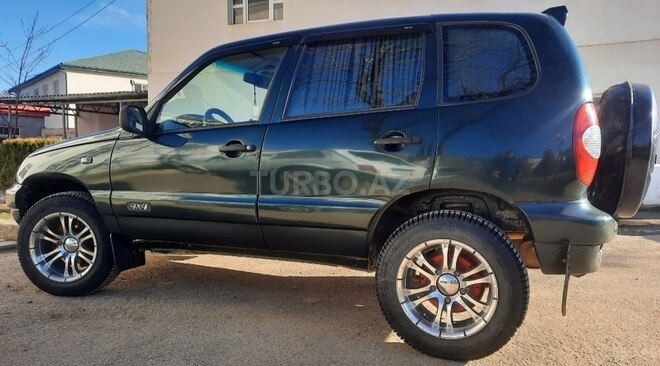 Chevrolet Niva 2005, 270,000 km - 1.7 л - Yardımlı