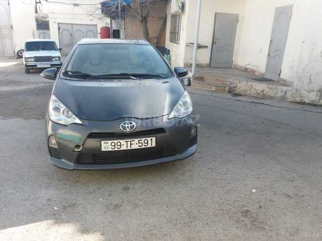 Toyota Prius C 2012, 346,009 km - 1.5 л - Bakı
