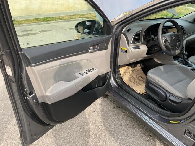 Hyundai Elantra 2017, 75,000 km - 2.0 l - Bakı