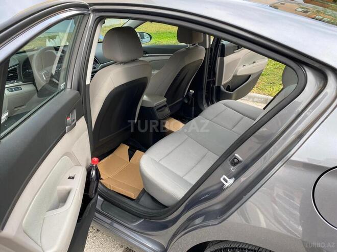 Hyundai Elantra 2017, 75,000 km - 2.0 l - Bakı