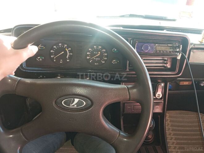 LADA (VAZ) 2107 2002, 42,650 km - 1.5 l - Salyan