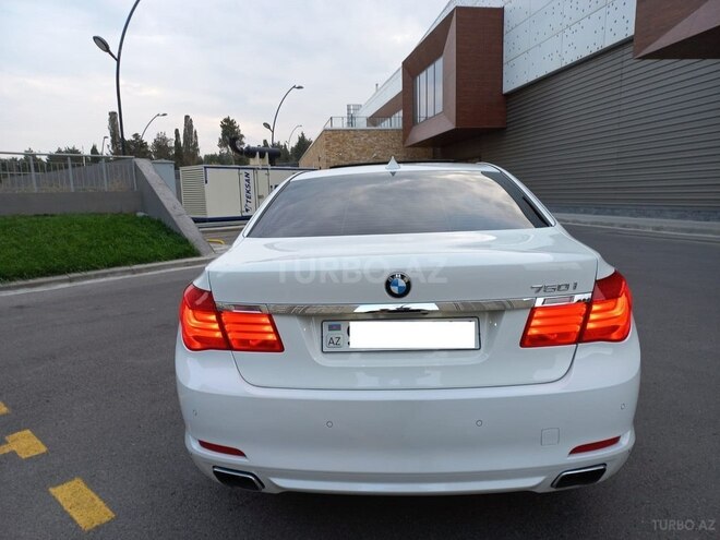 BMW 750 2010, 133,300 km - 4.4 l - Bakı