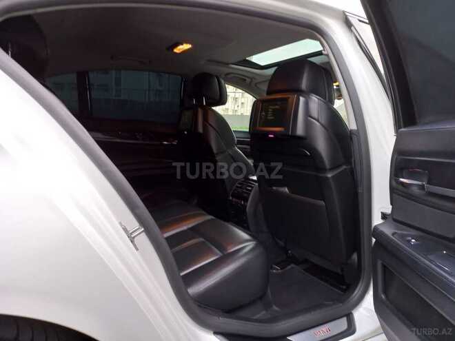 BMW 750 2010, 133,300 km - 4.4 l - Bakı