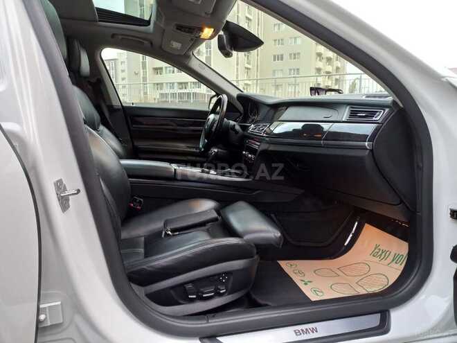 BMW 750 2010, 133,300 km - 4.4 l - Bakı