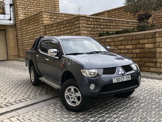 Mitsubishi L200 2008, 210,000 km - 2.5 l - Bakı