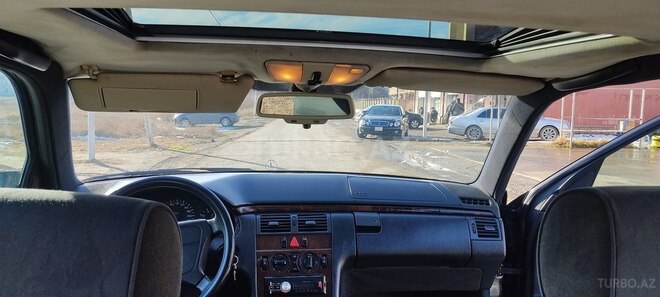 Mercedes E 230 1996, 340,000 km - 2.3 l - Şirvan