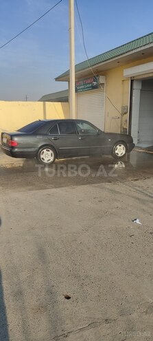 Mercedes E 230 1996, 340,000 km - 2.3 l - Şirvan