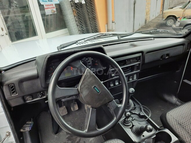 LADA (VAZ) Niva 2013, 200,000 km - 1.7 l - Zaqatala