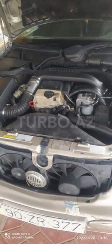 Mercedes E 220 1997, 350,000 km - 2.2 л - Saatlı