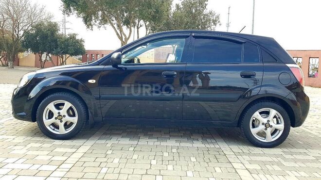 Kia Rio 2009, 124,000 km - 1.4 л - Bakı