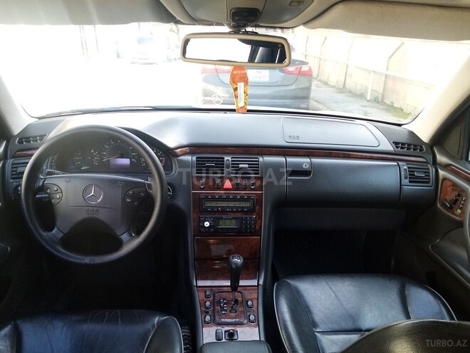 Mercedes E 320 1999, 394,200 km - 3.2 л - Bakı