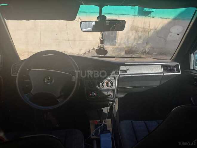 Mercedes 190 1991, 275,000 km - 1.8 l - Sumqayıt