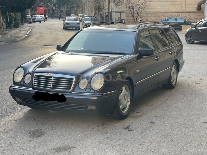 Mercedes E 240 1999, 295,886 km - 2.4 l - Bakı