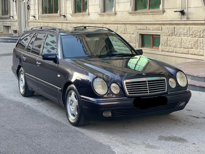 Mercedes E 240 1999, 295,886 km - 2.4 l - Bakı