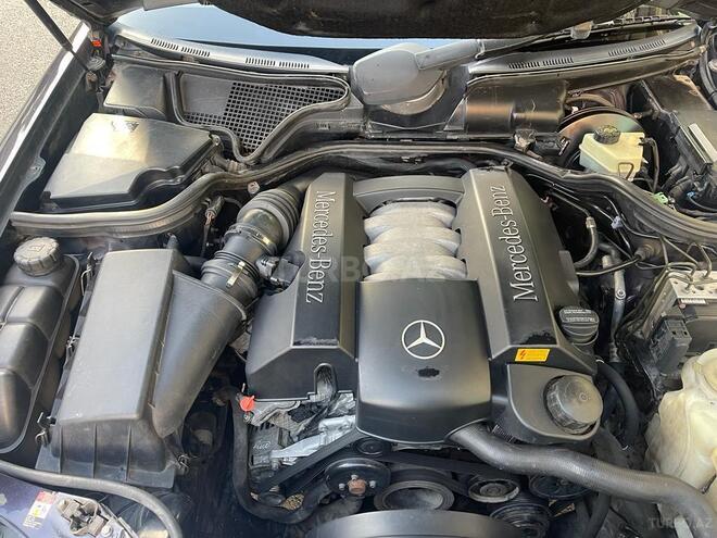 Mercedes E 240 1999, 295,886 km - 2.4 l - Bakı