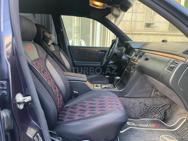 Mercedes E 240 1999, 295,886 km - 2.4 l - Bakı