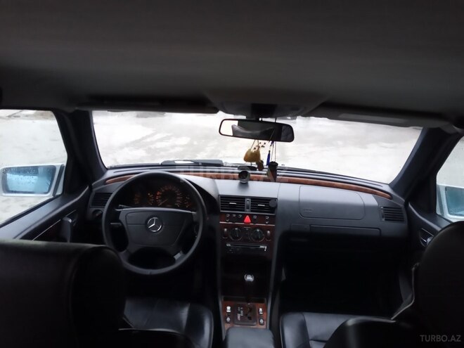 Mercedes C 200 1999, 295,536 km - 2.0 l - Bakı