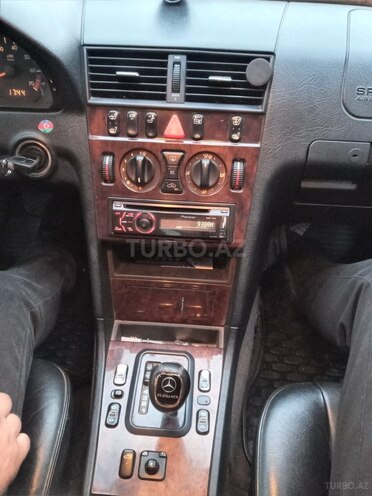 Mercedes C 200 1999, 295,536 km - 2.0 l - Bakı