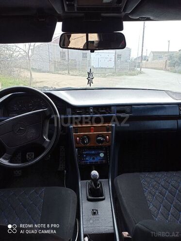 Mercedes E 250 1992, 345,678 km - 2.5 л - Bakı