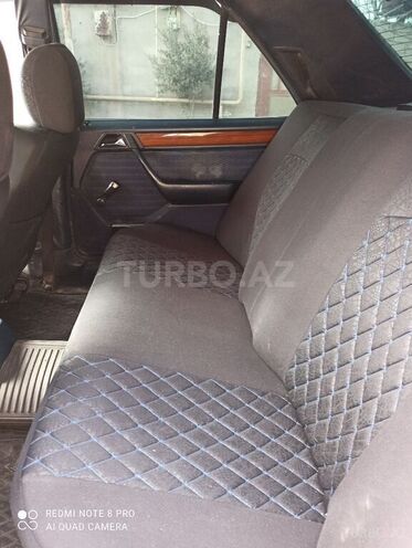 Mercedes E 250 1992, 345,678 km - 2.5 л - Bakı