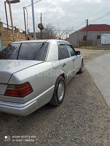 Mercedes E 250 1992, 345,678 km - 2.5 л - Bakı