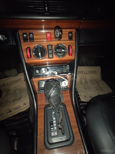 Mercedes E 250 1994, 552,000 km - 2.5 л - Bakı
