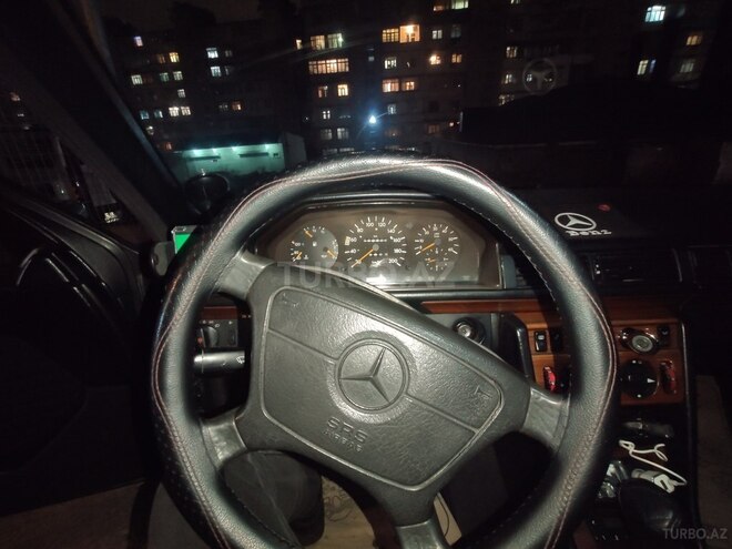 Mercedes E 250 1994, 552,000 km - 2.5 л - Bakı