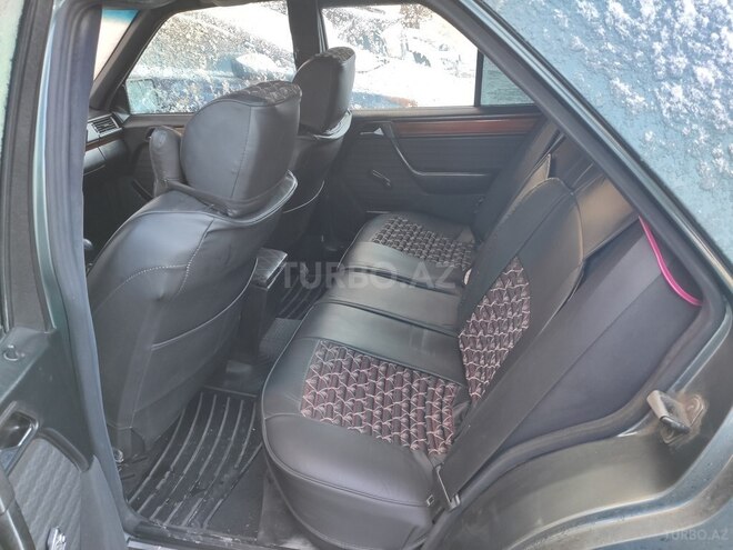 Mercedes E 250 1994, 552,000 km - 2.5 л - Bakı