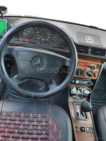 Mercedes E 250 1994, 552,000 km - 2.5 л - Bakı