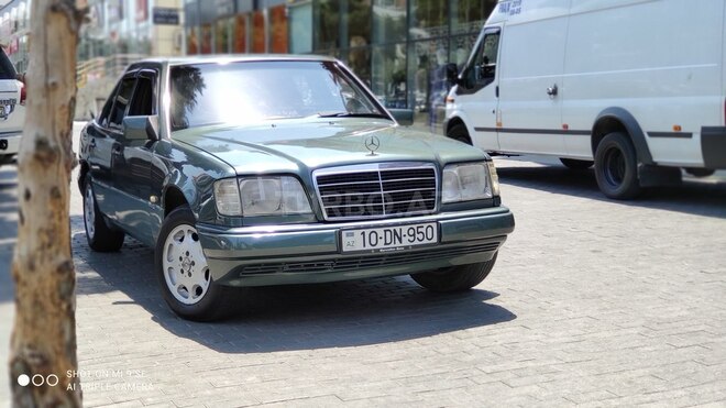 Mercedes E 250 1994, 552,000 km - 2.5 л - Bakı
