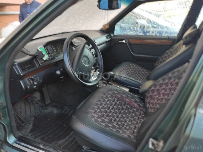 Mercedes E 250 1994, 552,000 km - 2.5 л - Bakı