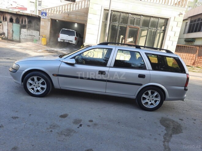 Opel Vectra 1998, 272,000 km - 2.0 l - Sumqayıt